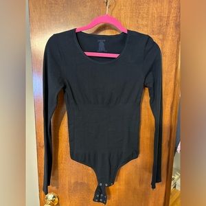 Yummie black bodysuit; worn 1x. Size M/L. Black excellent condition
